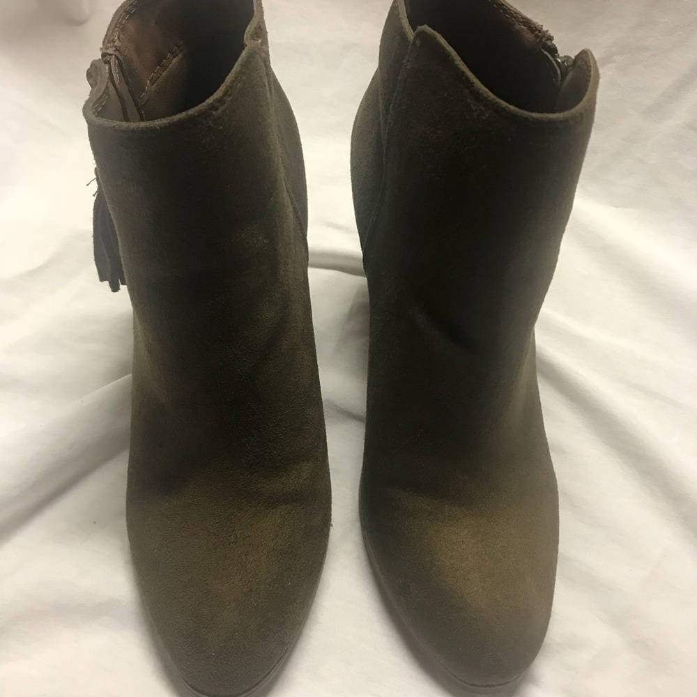 Women’s brown ankle boots